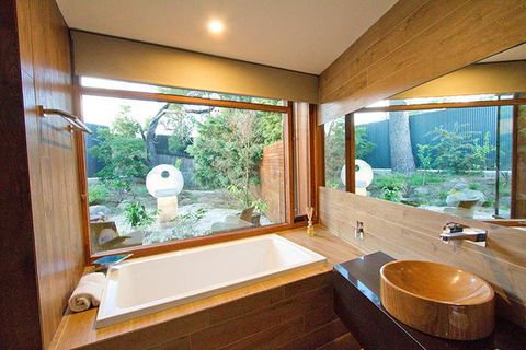 Sticky Rice Villas - Kingaroy Accommodation 8
