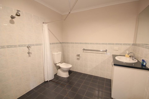 Port Vincent Motel & Apartments - Kingaroy Accommodation 10