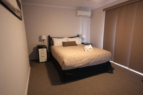 Port Vincent Motel & Apartments - Kingaroy Accommodation 9