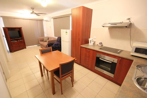 Port Vincent Motel & Apartments - Kingaroy Accommodation 7