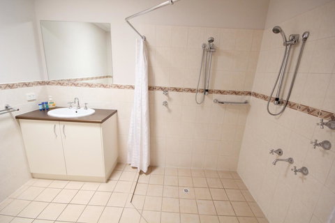 Port Vincent Motel & Apartments - Kingaroy Accommodation 3