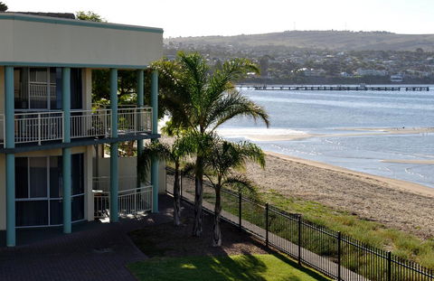 Hilton Beachfront Motel - Kingaroy Accommodation 40