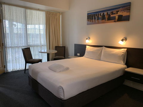 Hilton Beachfront Motel - Kingaroy Accommodation 1