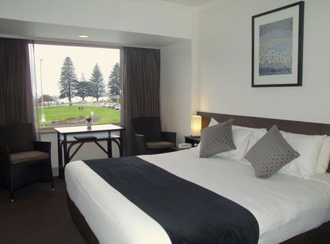 Nightcap At Hotel Victor - Kingaroy Accommodation 17