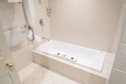 Serafino McLaren Vale - Kingaroy Accommodation 6