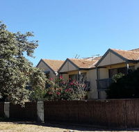 Townhouse On The Marina - Kingaroy Accommodation