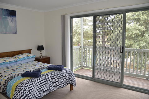Townhouse On The Marina - Kingaroy Accommodation 15