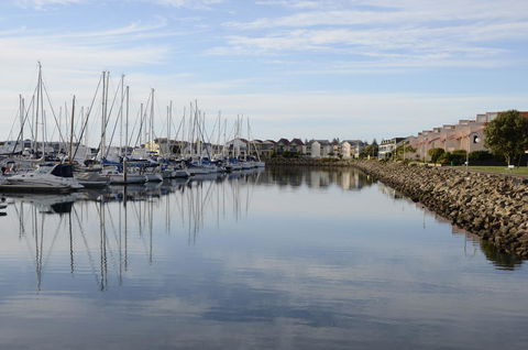 Townhouse On The Marina - Kingaroy Accommodation 7