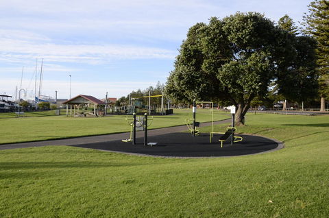 Townhouse On The Marina - Kingaroy Accommodation 10