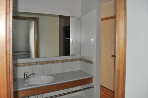 Rest A Shore Coffin Bay - Kingaroy Accommodation 8