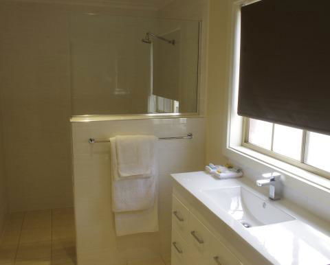 Clare Central - Kingaroy Accommodation 27