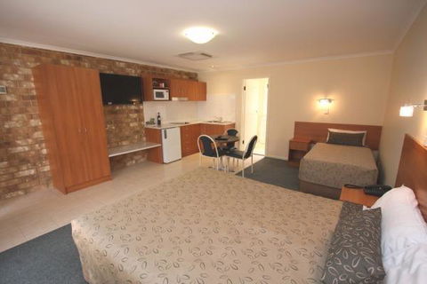Clare Central - Kingaroy Accommodation 39
