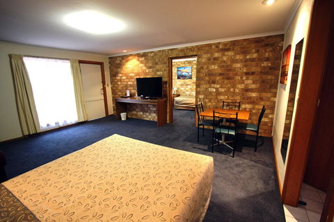 Clare Central - Kingaroy Accommodation 15