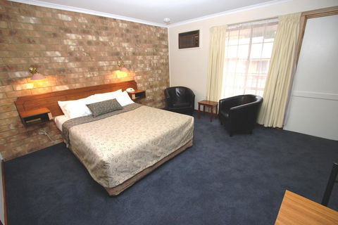 Clare Central - Kingaroy Accommodation 41