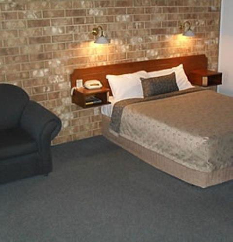 Clare Central - Kingaroy Accommodation 21
