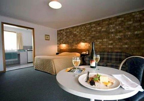 Clare Central - Kingaroy Accommodation 30