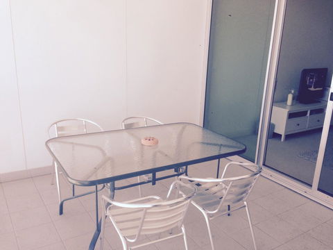 Breakwater Apartment - Kingaroy Accommodation 13