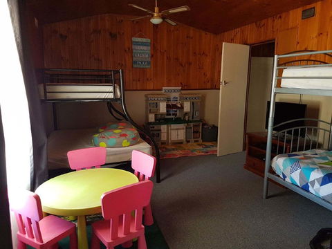 Dells Seaside Escape Moonta Bay - Kingaroy Accommodation 8