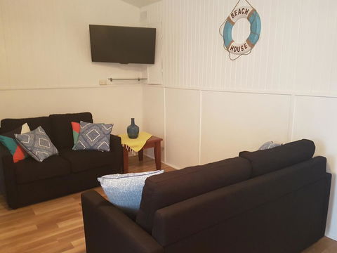 Dells Seaside Escape Moonta Bay - Kingaroy Accommodation 7