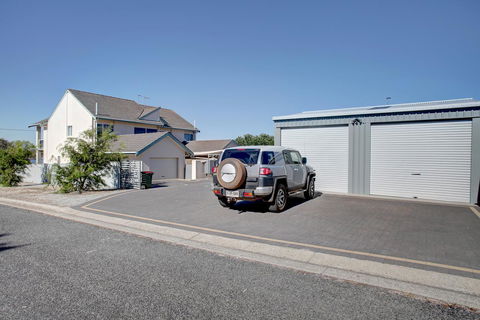 Bay Bliss - Kingaroy Accommodation 6