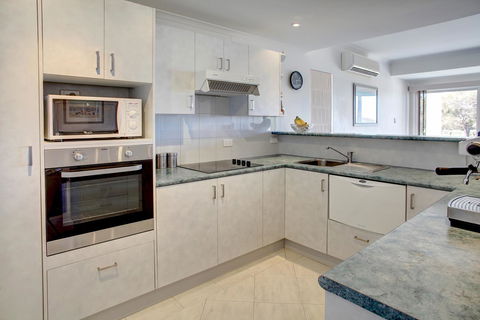 Bay Bliss - Kingaroy Accommodation 7