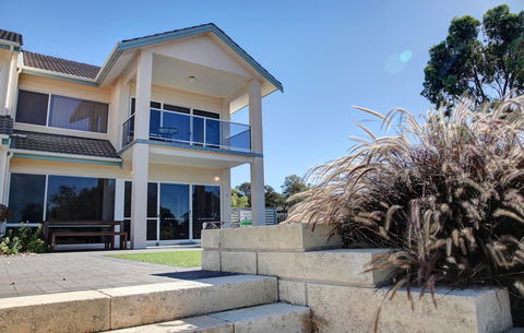 Bay Bliss - Kingaroy Accommodation 0