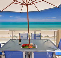 Adelaide Luxury Beach House - Kingaroy Accommodation