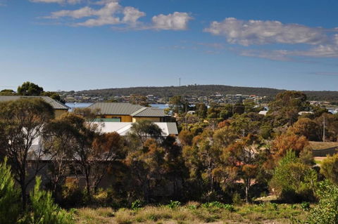 Baywatch - Kingaroy Accommodation 7