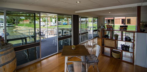 Murray River Queen - Kingaroy Accommodation 29