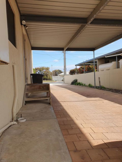 Super Central Location - Kingaroy Accommodation 10