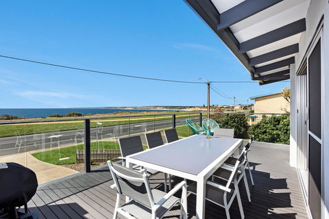 Sorrento - Aldinga Beach - Kingaroy Accommodation 17