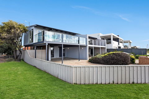 Sorrento - Aldinga Beach - Kingaroy Accommodation 5