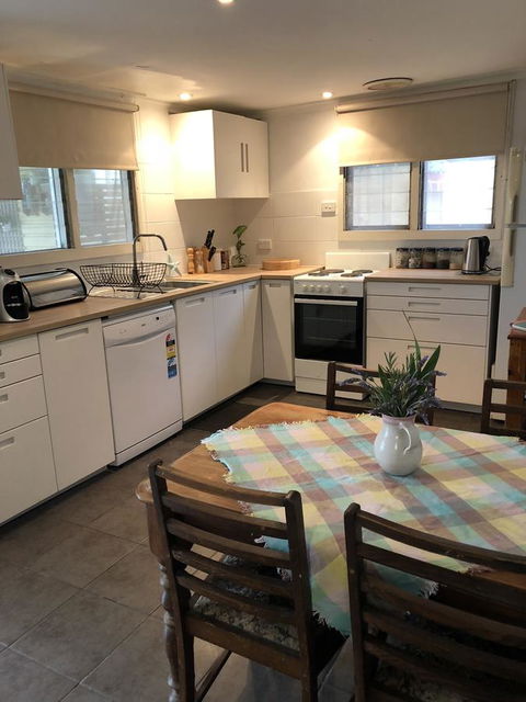 Goolwa Marinerâ€™s Cottage - Free Wifi And Pet Friendly - Centrally Located In Historic Region - Kingaroy Accommodation 20