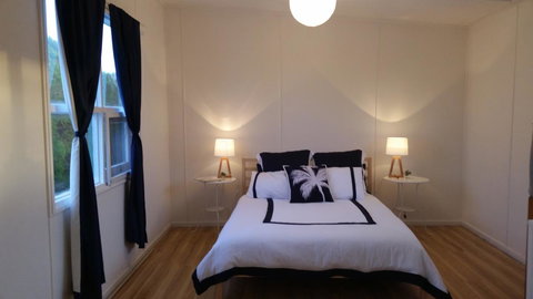 The Sandland Shack - Kingaroy Accommodation 1