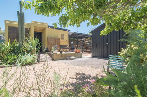 Sinclair Cottage - Kingaroy Accommodation 30