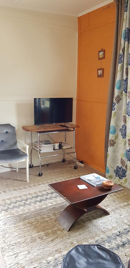 Sinclair Cottage - Kingaroy Accommodation 8