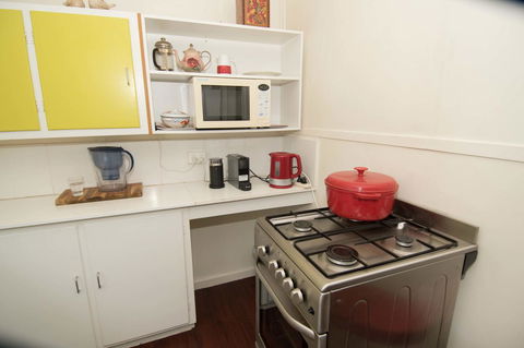 Sinclair Cottage - Kingaroy Accommodation 21