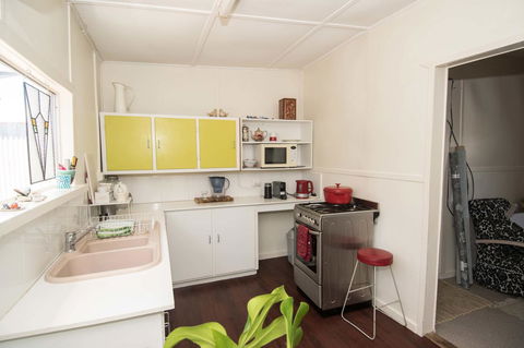Sinclair Cottage - Kingaroy Accommodation 22
