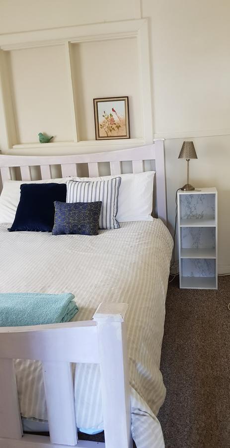 Sinclair Cottage - Kingaroy Accommodation 4