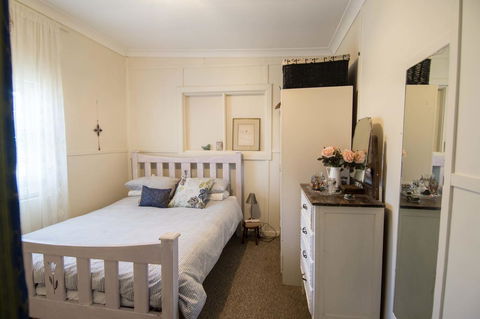Sinclair Cottage - Kingaroy Accommodation 20