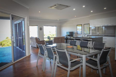 Waterfront On Osprey - Kingaroy Accommodation 14