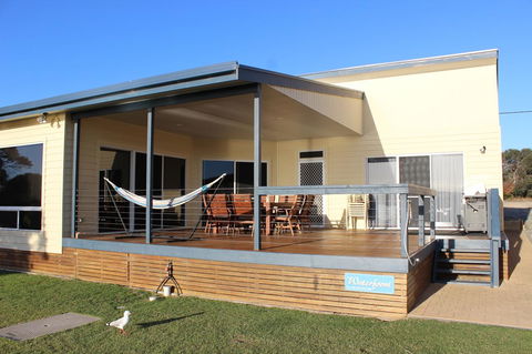 Waterfront On Osprey - Kingaroy Accommodation 0