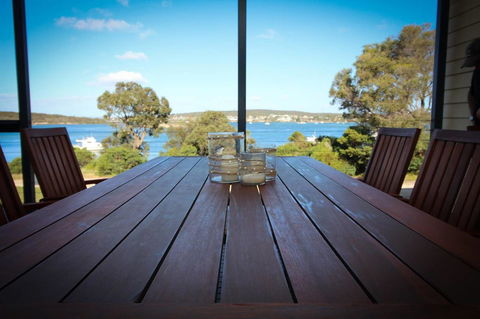Waterfront On Osprey - Kingaroy Accommodation 11
