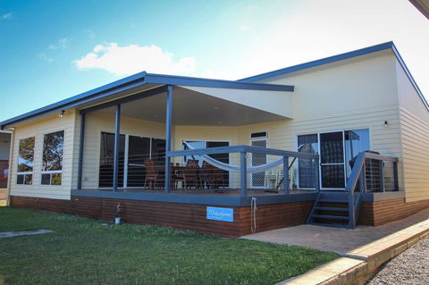 Waterfront On Osprey - Kingaroy Accommodation 18
