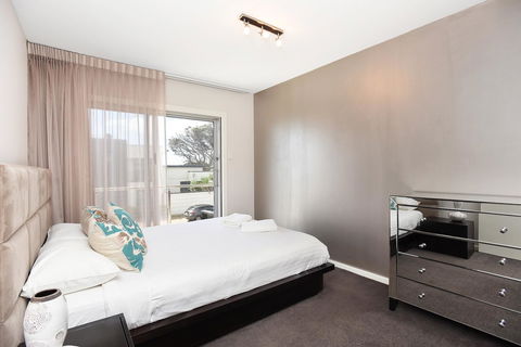 Esplanade Escape - Kingaroy Accommodation 13
