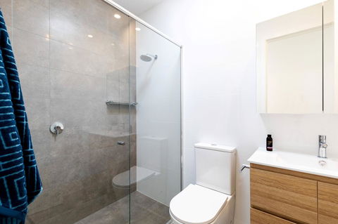 Brand New Affordable Luxury 3 Bedroom 3 Bathrooms House Close To Adelaide City, Chinatown, Beach, Adelaide Airport - Kingaroy Accommodation 9