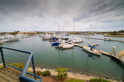 Marina Reflections - Kingaroy Accommodation 9