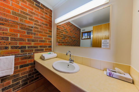 Country Roads Motor Inn Naracoorte - Kingaroy Accommodation 33