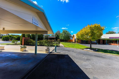 Country Roads Motor Inn Naracoorte - Kingaroy Accommodation 38