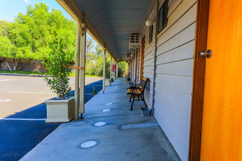 Country Roads Motor Inn Naracoorte - Kingaroy Accommodation 21